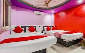 Oyo 45752 Hotel Sb Palace