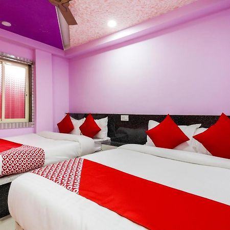 Oyo 45752 Hotel Sb Palace Godarpura Exterior photo