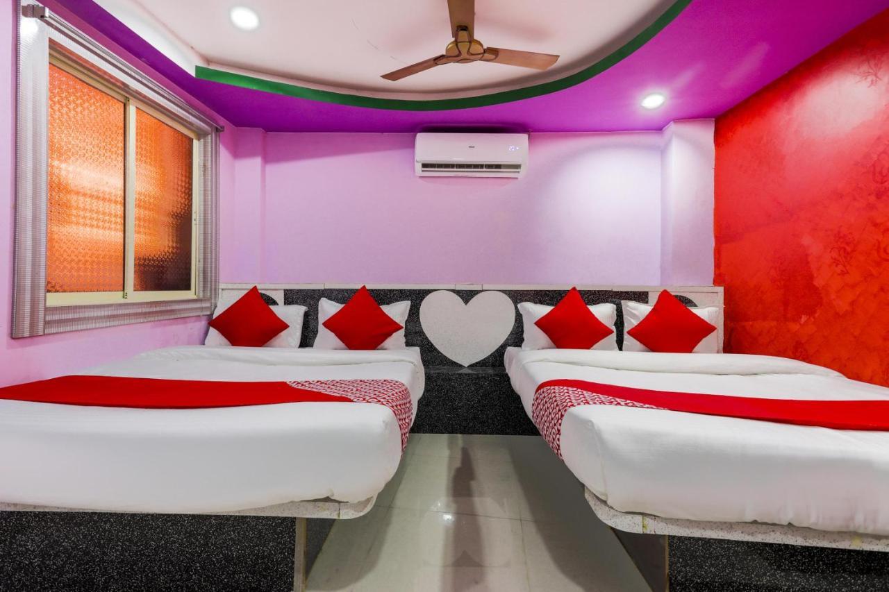 Oyo 45752 Hotel Sb Palace Godarpura Exterior photo