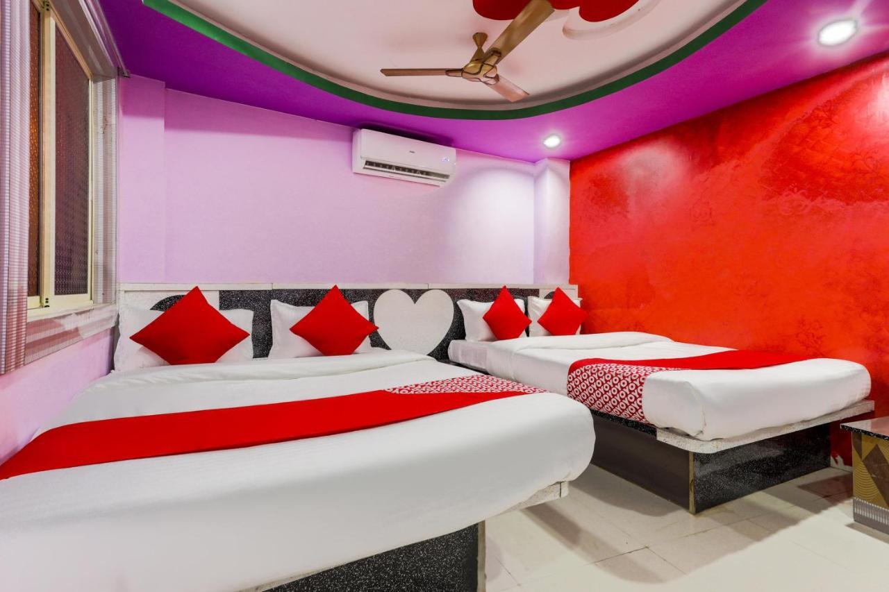 Oyo 45752 Hotel Sb Palace Godarpura Exterior photo