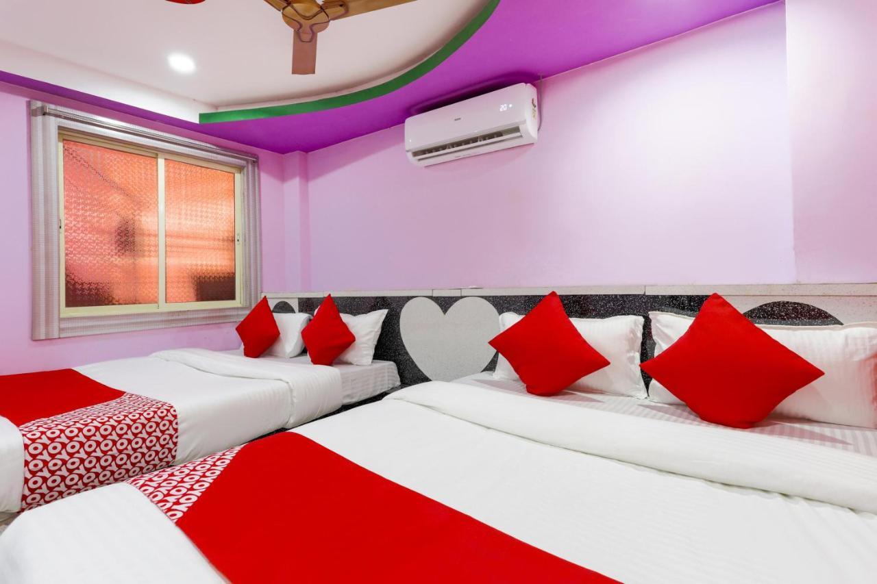 Oyo 45752 Hotel Sb Palace Godarpura Exterior photo